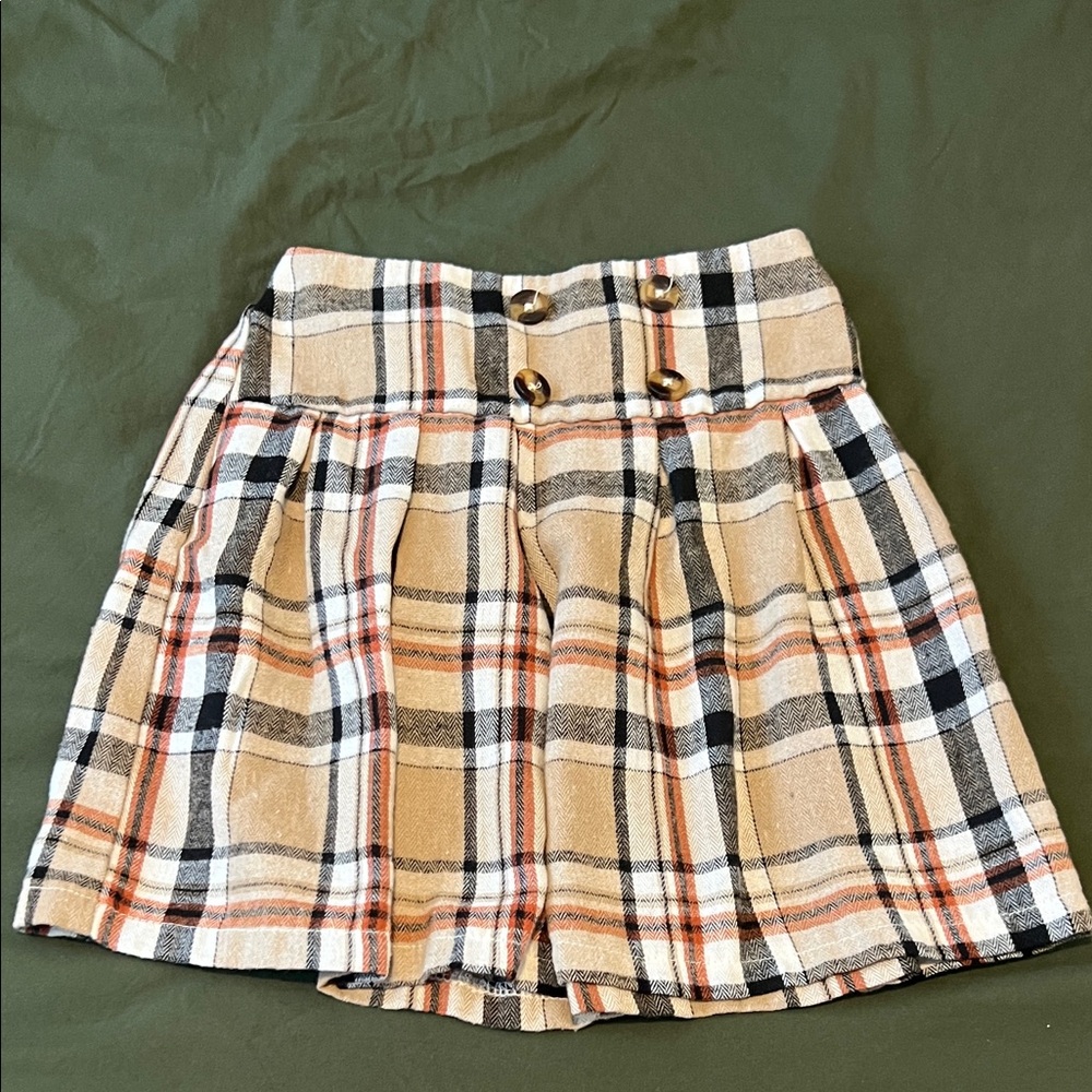 SHEIN Kids Plaid Skirt with Button Accents